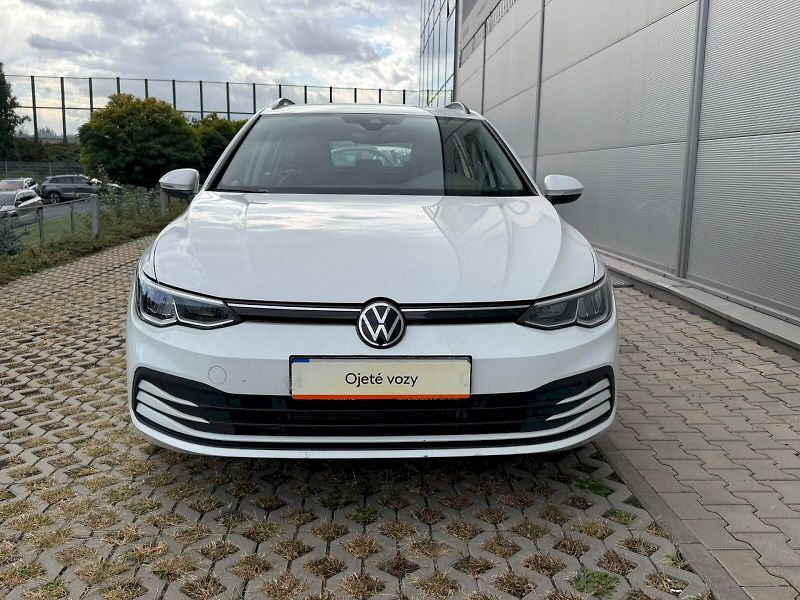 Volkswagen Golf (2022) Variant 1,5TSI 96KW LIFE KAMER - fotka 24 z 26