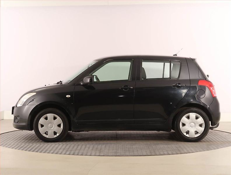 Suzuki Swift (2009) 1.3 i, 4X4, po STK, Tažné - fotka 3 z 16
