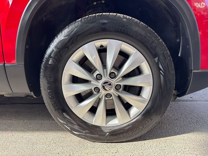 Škoda Karoq 2.0TDi-DSG/2023/ČR.DPH.1MAJ-ZÁ - fotka 17 z 47
