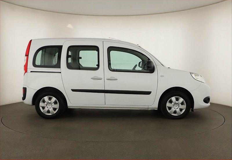 Renault Kangoo (2020) 1.5 dCi, 5Míst, ČR, 1Maj, DPH - fotka 6 z 12
