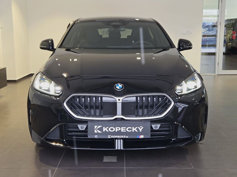 BMW Řada 1 (2025) 120d sDrive M Sport - fotka 2 z 16