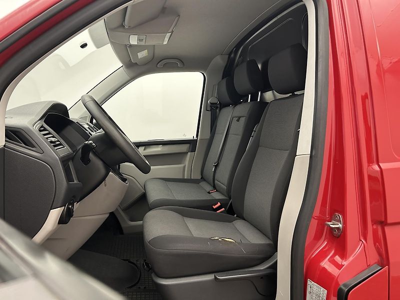 Volkswagen Transporter 2.0 TDI - fotka 7 z 21