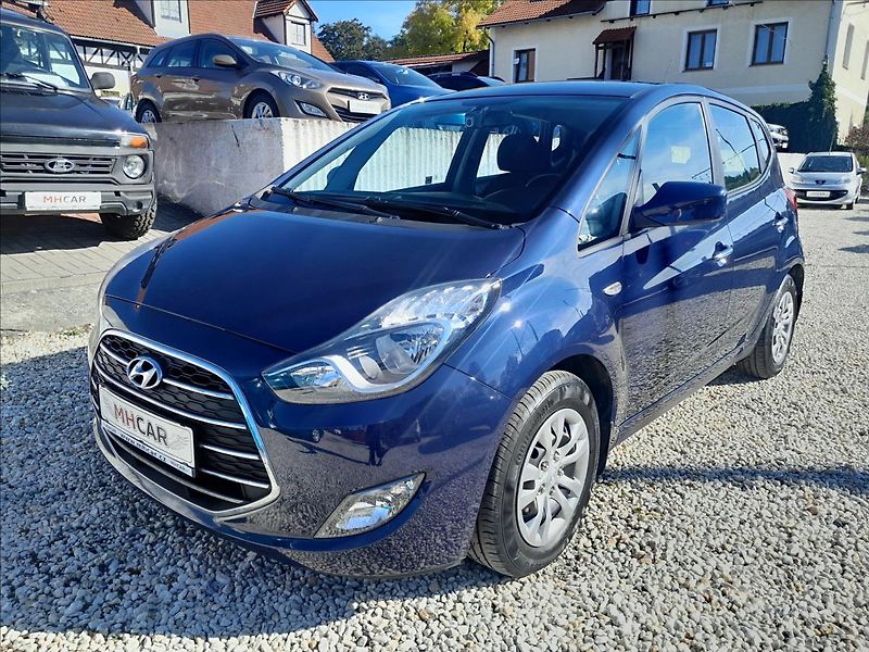 Hyundai ix20 1,6i 91kW 38 000km - fotka 3 z 54