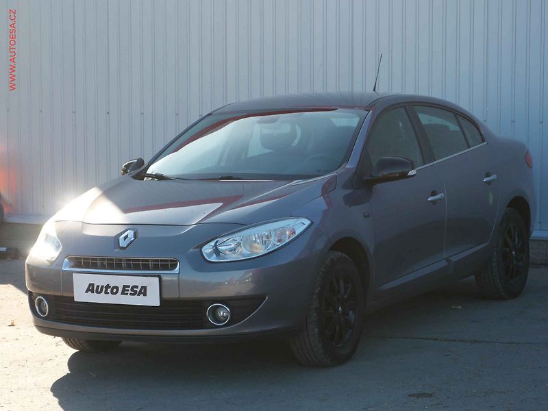 Renault Fluence (2013) 1.6i 16V, ČR, Techno - fotka 3 z 19