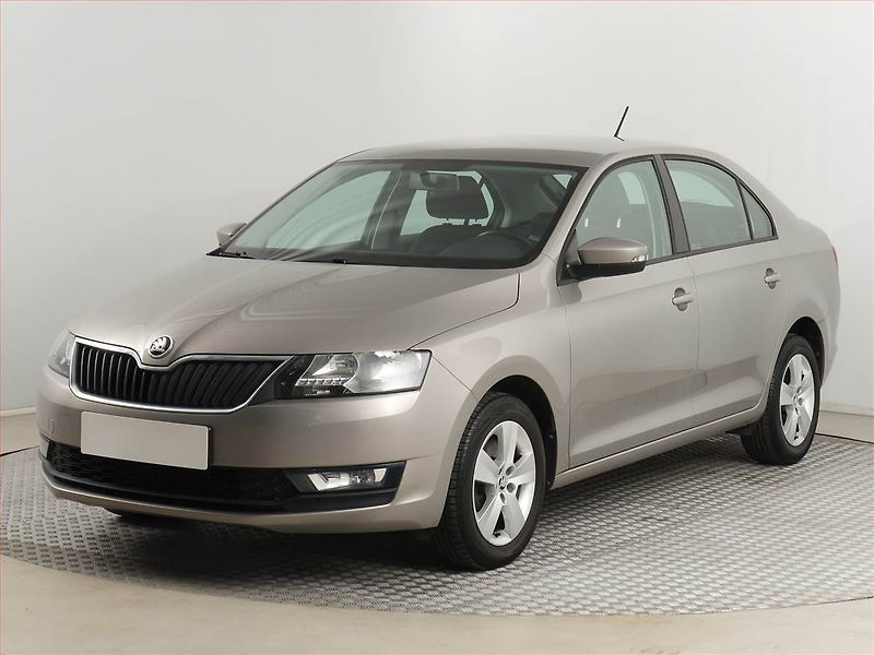 Škoda Rapid (2019) Ambition Plus 1.0 TSI, ČR - fotka 2 z 15
