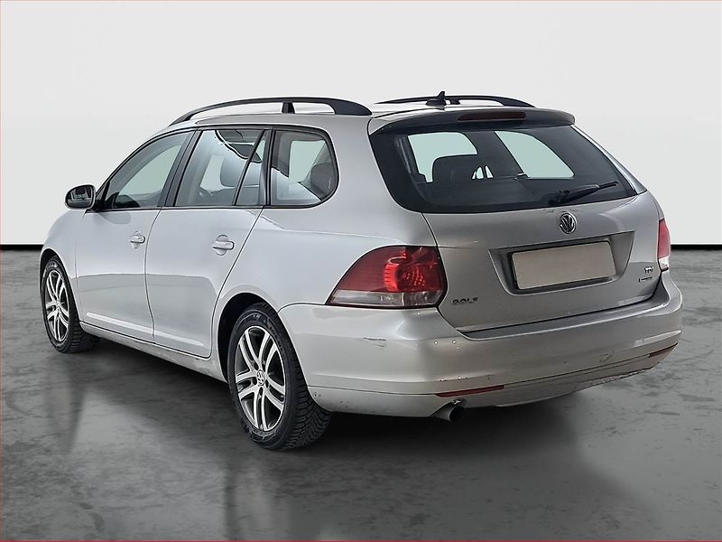 Volkswagen Golf (2010) 1.6 TDI, nová STK, zamluveno - fotka 4 z 15