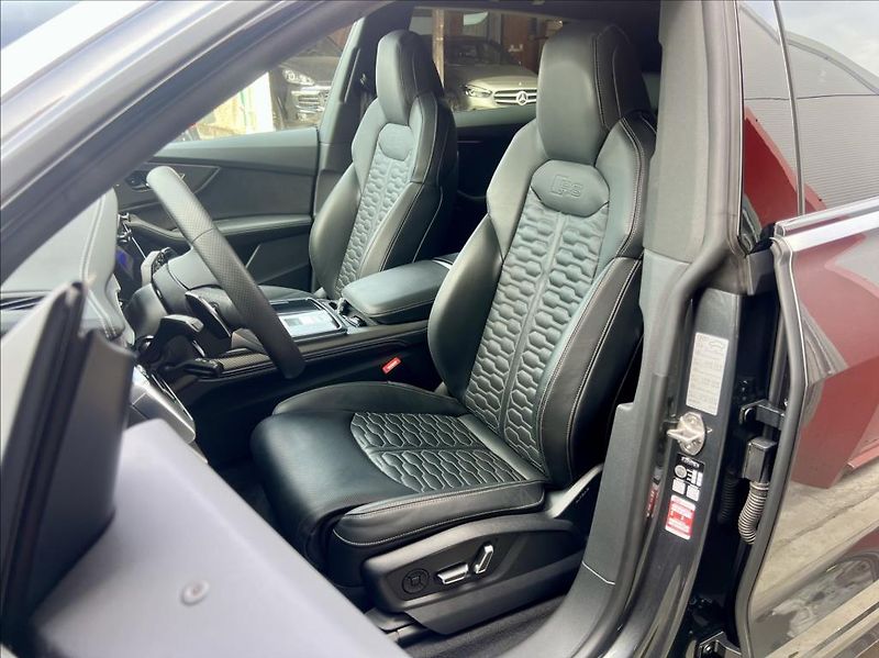 Audi RS Q8 4,0 TFSi QUATTRO MATRIX záruka - fotka 9 z 46