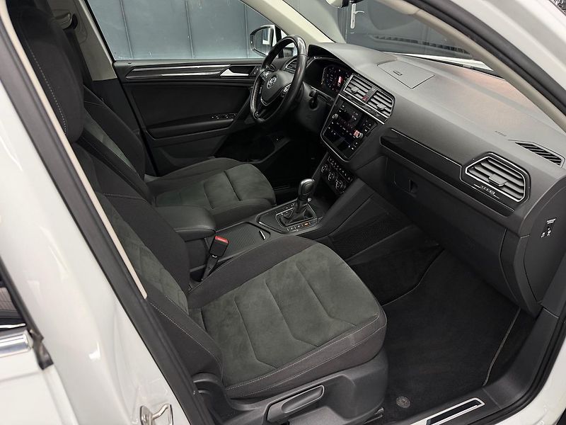 Volkswagen Tiguan (2020) 2.0 TDi DSG Highline - fotka 13 z 28