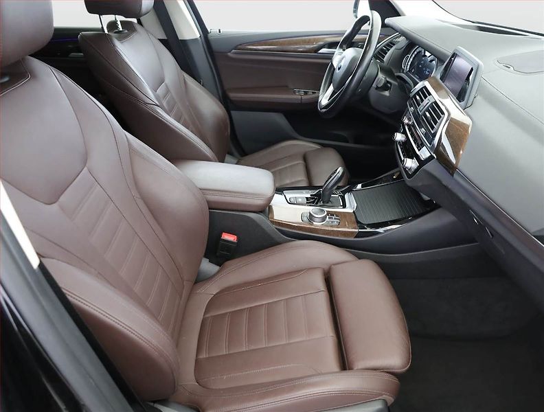 BMW X3 (2020) Luxury line xDrive20d - fotka 7 z 22
