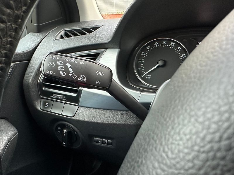 Škoda Fabia 1.4 TDi 1MAJ/ČR/DPH/Tempomat - fotka 24 z 36