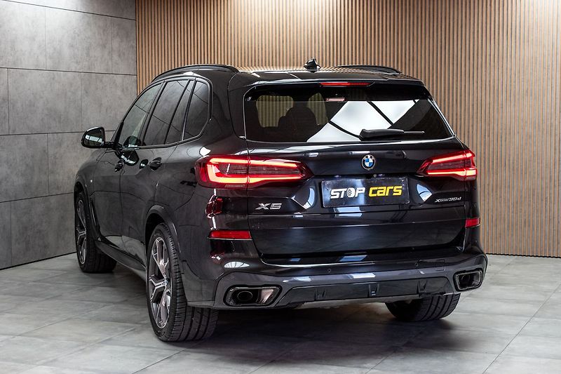 BMW X5 xDrive30d ///M*TAŽNÉ*LASER*ČR* - fotka 4 z 52