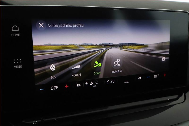 Škoda Octavia (2022) Style 2.0 TDI, Automat, ČR - fotka 11 z 18