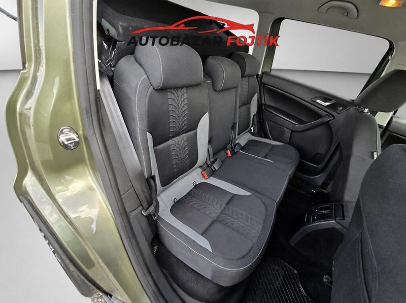 Škoda Yeti (2014) 2.0 TDi 125kw Adventure 4x4 - fotka 18 z 44