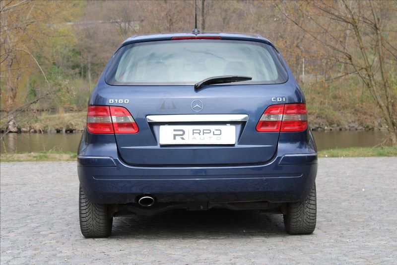 Mercedes-Benz Třídy B B 180 CDI / KLIMA / CZ - fotka 9 z 35