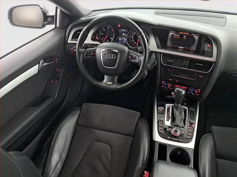 Audi A5 (2011) S-Line 3.0 TDI, 4X4, Automat - fotka 7 z 17
