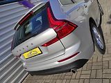 Volvo XC60 2,0 D3 Drive-E, Momentum Pro - náhled 10
