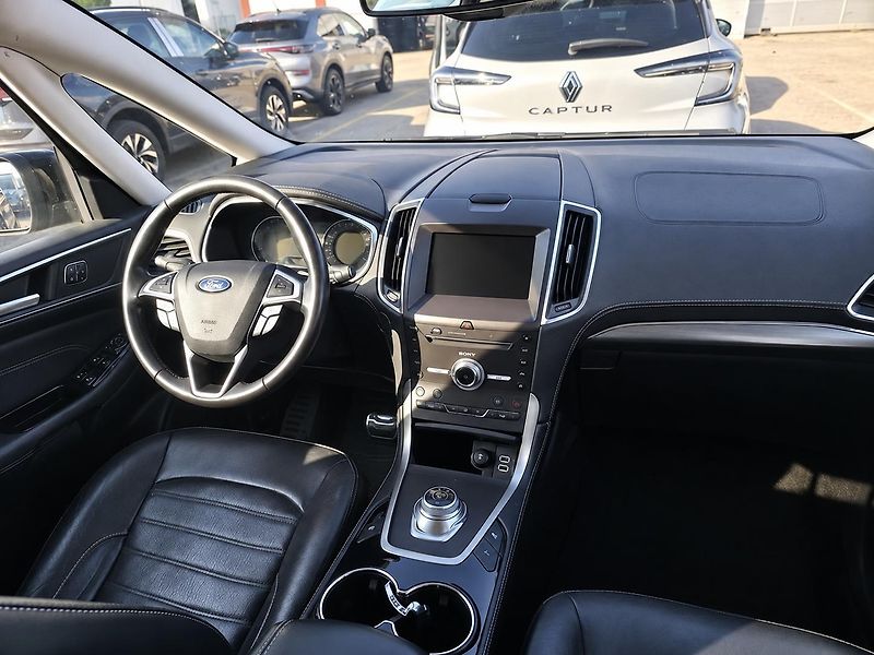 Ford Galaxy (2023) 2.5 hybrid, VIGNALE,7-MÍST - fotka 2 z 7
