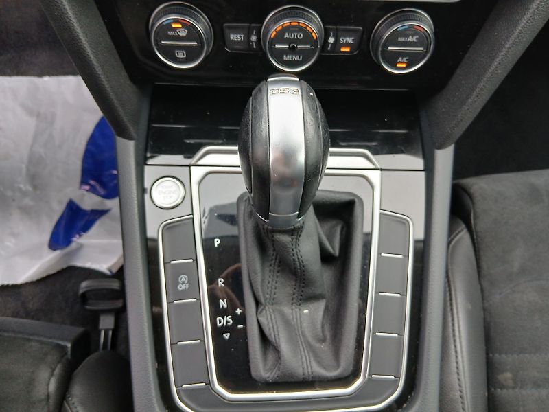 Volkswagen Passat 2.0 TDI, Highline, DSG - fotka 14 z 48