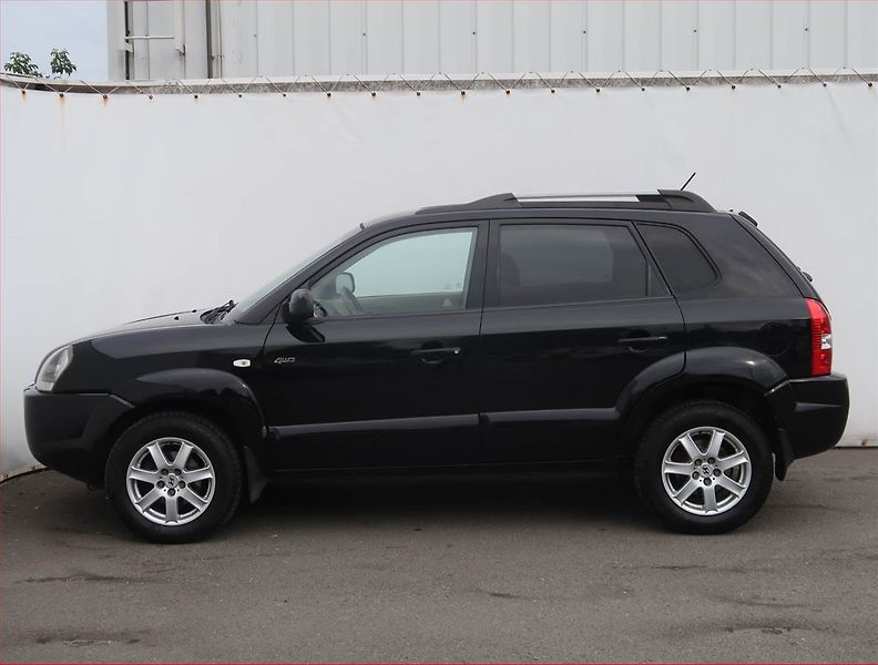 Hyundai Tucson (2007) 2.0 CRDi, 4X4, Serv.kniha - fotka 3 z 15