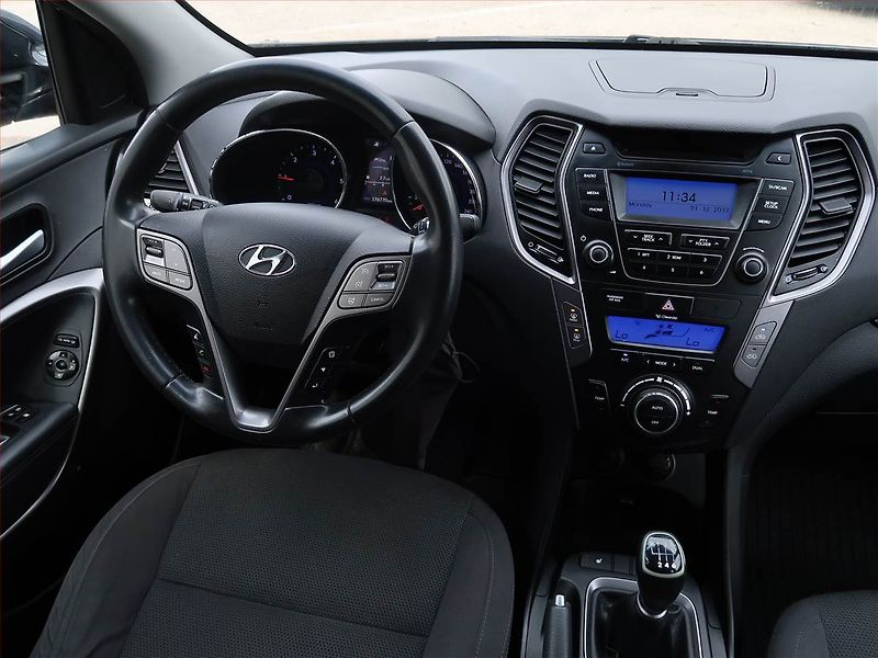 Hyundai Santa Fe (2013) 2.2 CRDi, 4X4, Tempomat - fotka 7 z 17