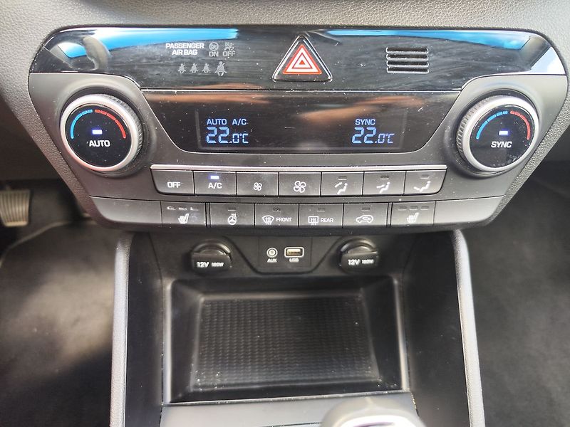 Hyundai Tucson 1.6 CRDI/85kW Traveller - fotka 18 z 31
