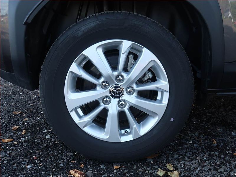 Toyota Yaris Cross (2024) 1.5 VVT-iE - fotka 15 z 21
