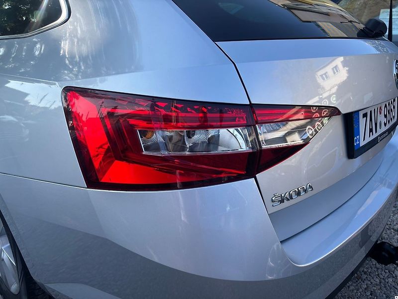 Škoda Superb 2.0TDI-110KW.DSG.TAŽNÉ-ZÁRUKA - fotka 39 z 48
