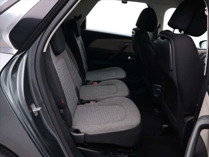 Citroën C4 Picasso 1,6 HDi 88kW Aut. Feel CZ - fotka 13 z 30