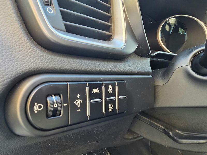 Kia Ceed 1.5-V ZÁRUCE-AUTOMAT - fotka 22 z 29