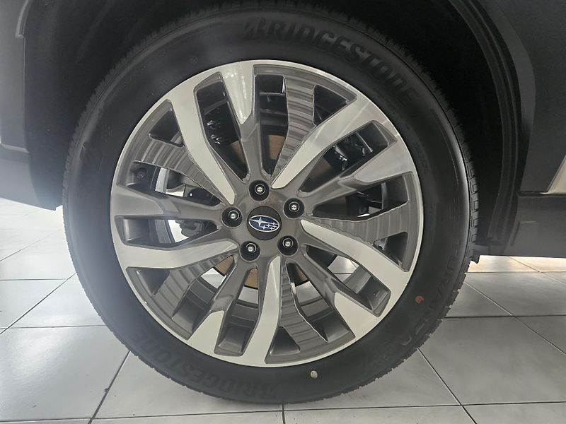 Subaru Forester (2026) Touring -87.000 Kč - fotka 7 z 16