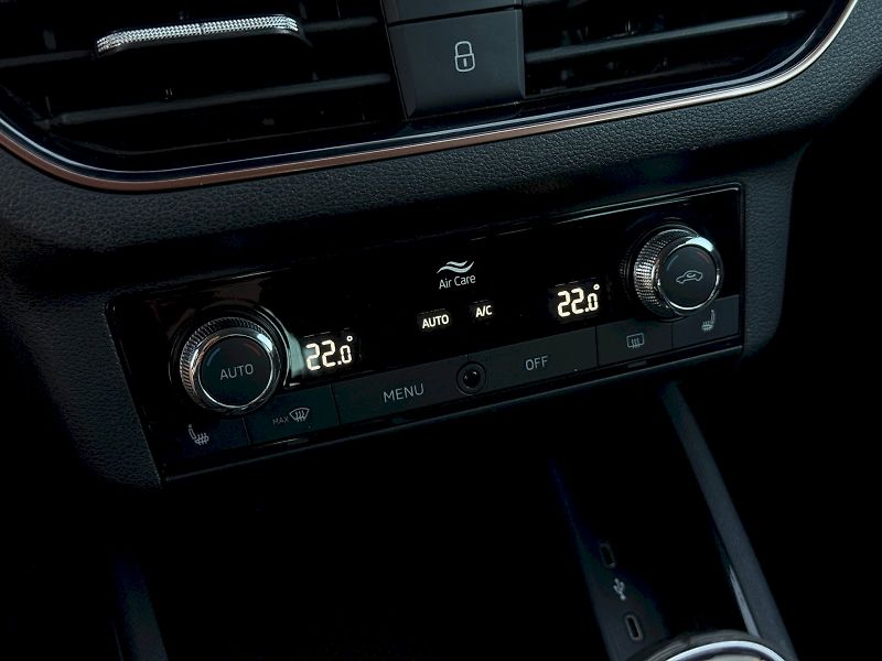 Škoda Scala (2023) 1.5 TSI 110 kW Style - fotka 12 z 22