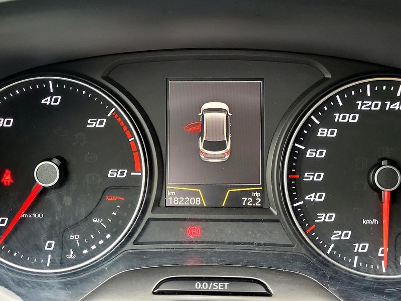 Seat Leon 2,0 TDI Style *SERV.KNÍŽKA* - fotka 41 z 45