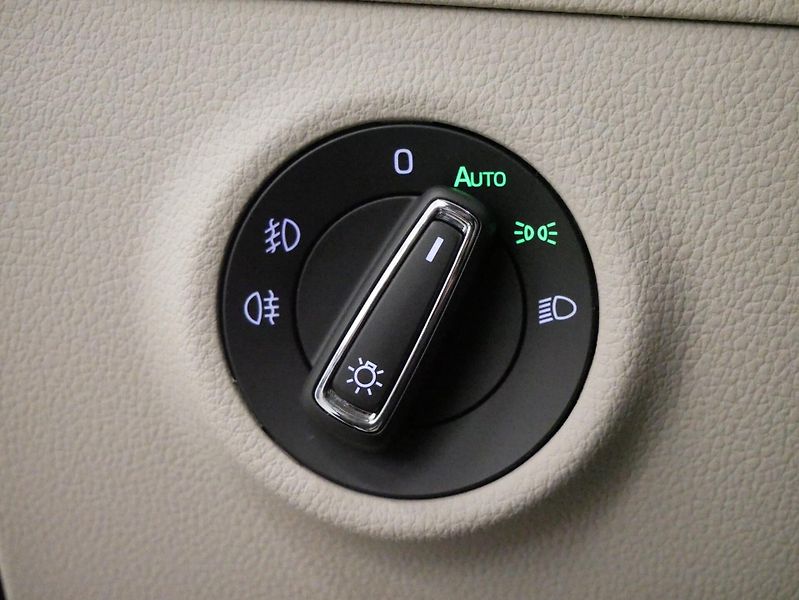 Škoda Superb - fotka 13 z 30