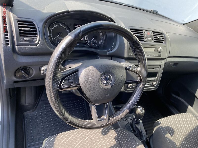 Škoda Fabia (2013) 1.4 TSi, RS, DSG - fotka 12 z 17