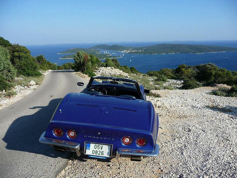 Chevrolet Corvette (1973) 5,7V8 REZERVACE - fotka 25 z 58