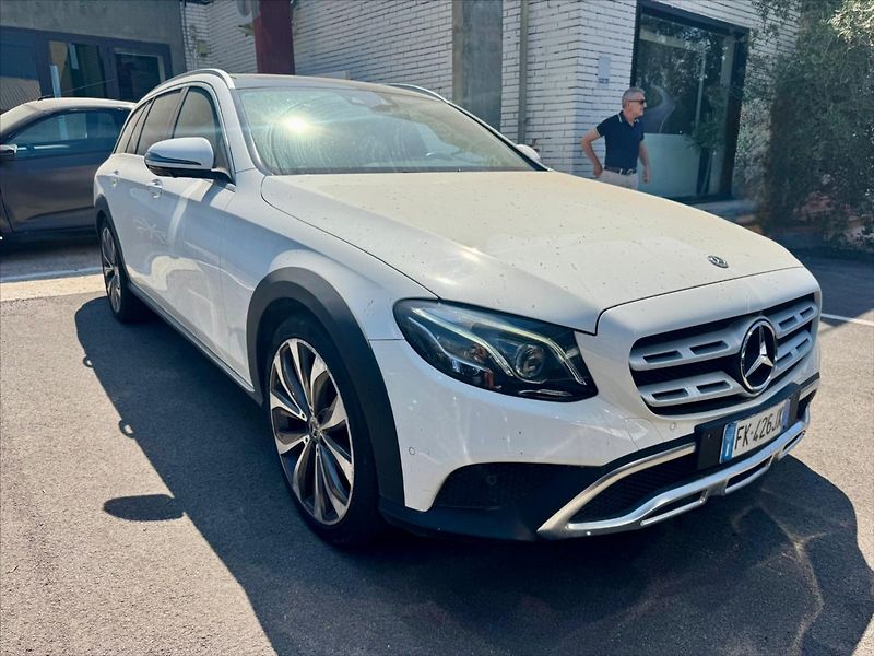 Mercedes-Benz Třídy E 2,0 4Matic Auto All-Terrain od - fotka 6 z 25