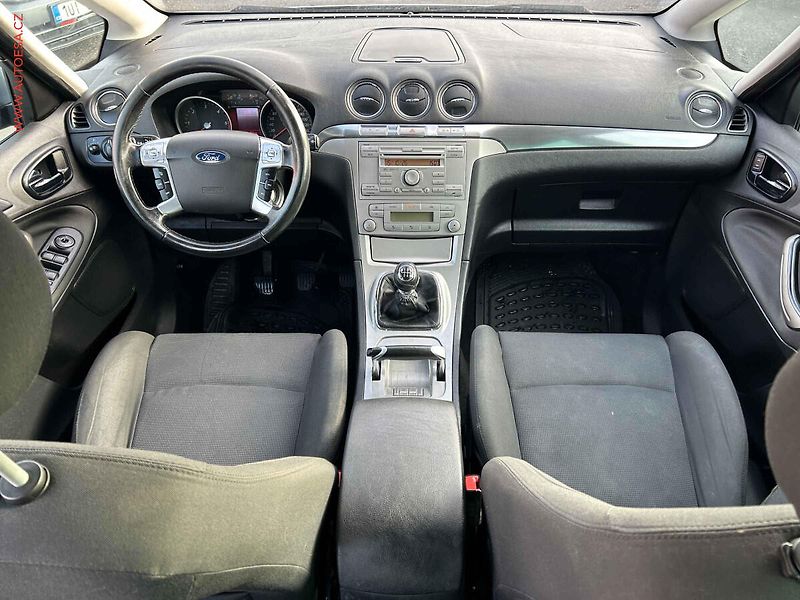 Ford S-MAX (2006) 2.0TDCi 7míst, STK9/28 - fotka 8 z 17