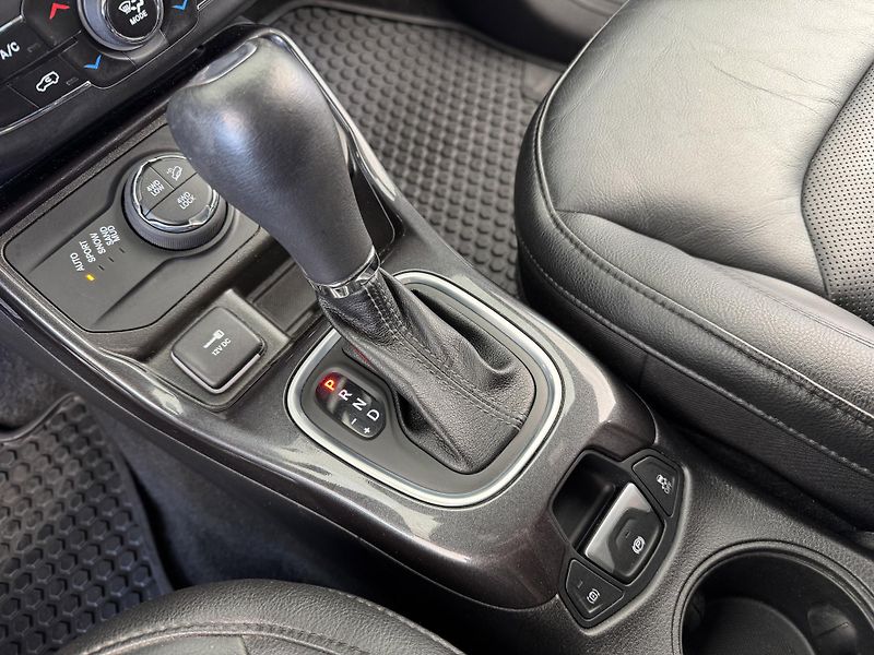 Jeep Compass S 4xe 1,3T 177kW*REZERVACE! - fotka 26 z 37