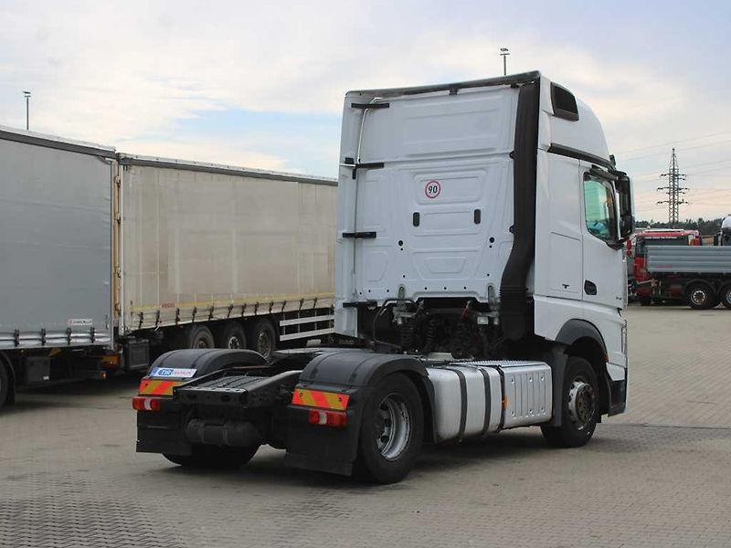 Mercedes-Benz Actros 1848, EURO 6 - fotka 3 z 17