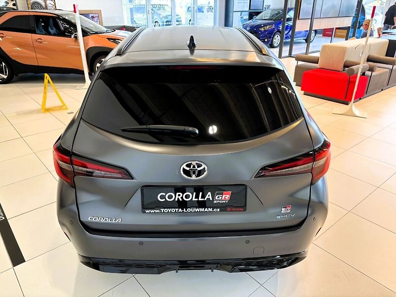 Toyota Corolla 2,0 TS GR Sport - fotka 6 z 9