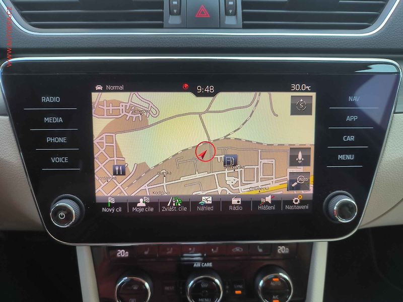 Škoda Superb (2017) 2.0TDi, ČR, DSG, bixen - fotka 14 z 30