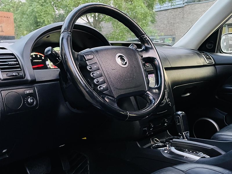 SsangYong Rexton 2.7XDi 4x4 AUT VÝHŘEV KAMERA - fotka 25 z 43