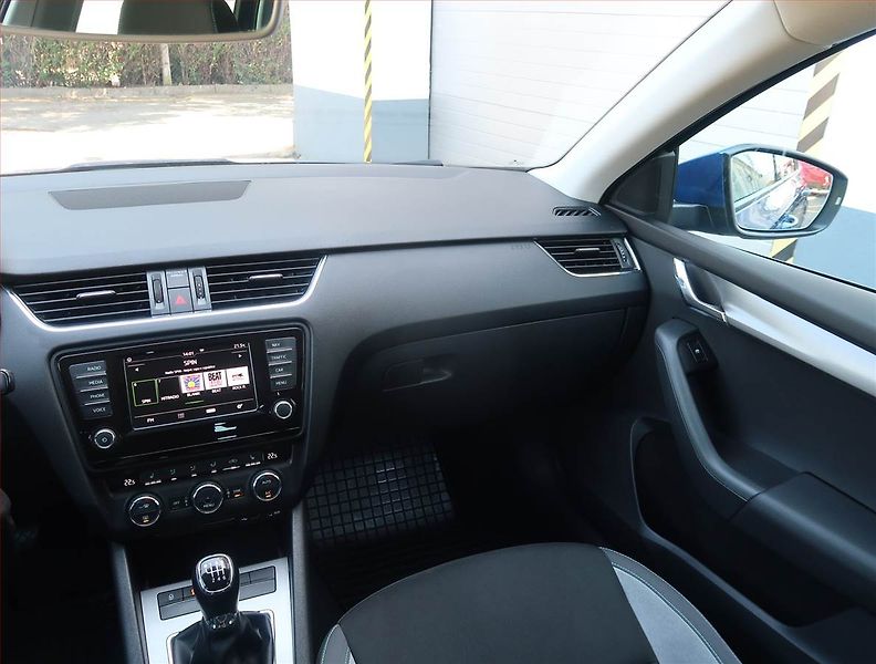 Škoda Octavia (2016) Ambition Plus 2.0 TDI - fotka 8 z 21