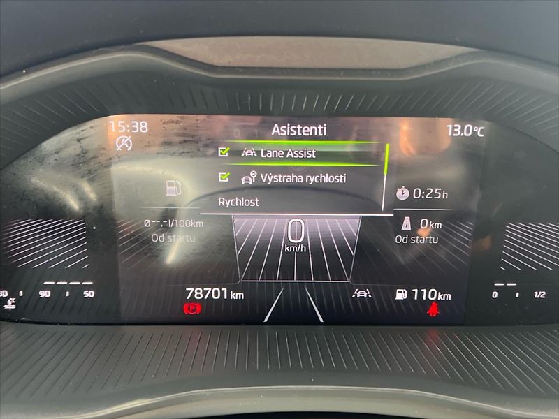 Škoda Scala 1,0 TSi 85kW SELECTION - fotka 16 z 24