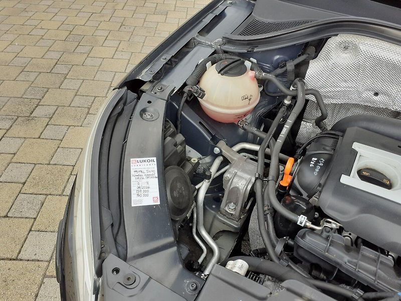Volkswagen Tiguan (2010) 2.0 TSi R-Line 4x4 - fotka 26 z 34