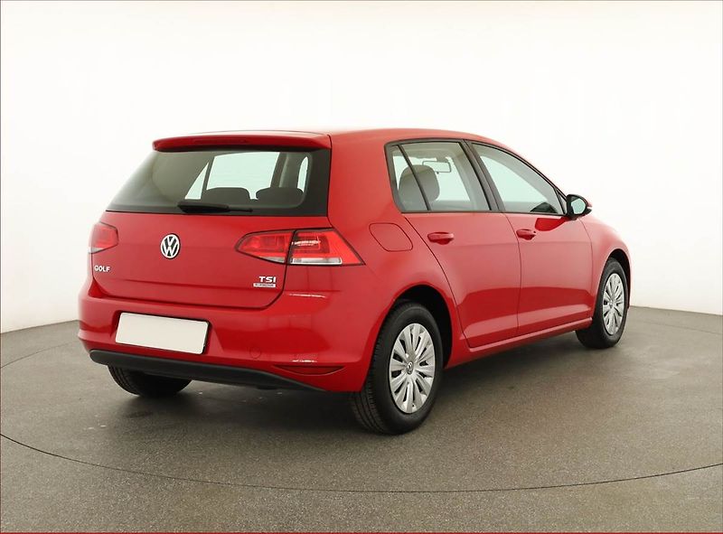Volkswagen Golf (2014) Comfortline 1.2 TSI - fotka 5 z 12
