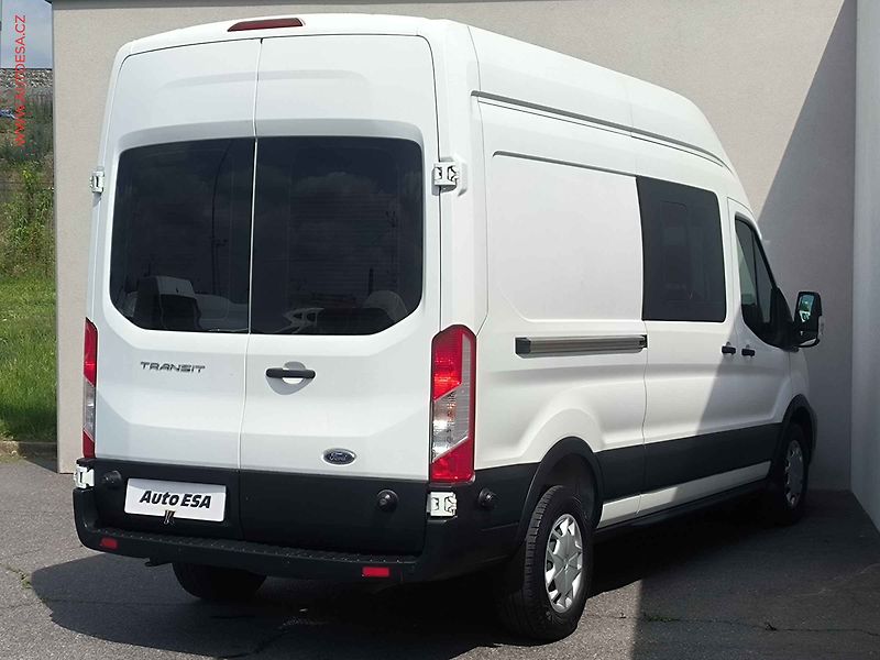 Ford Transit (2021) 2.0TDCi L3H3 6míst, Trend - fotka 4 z 19