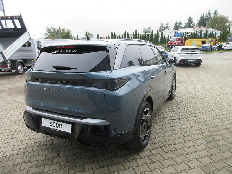Peugeot 5008 GT Elektromotor 157 kW / 210 k - fotka 8 z 27