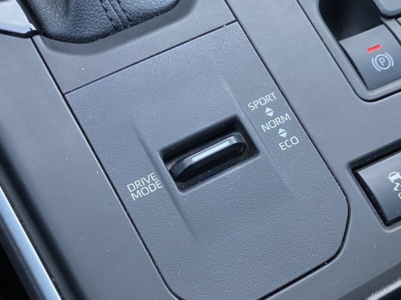 Toyota Highlander 2.5HSD, ČR-1m, Comfort, tažné - fotka 28 z 41