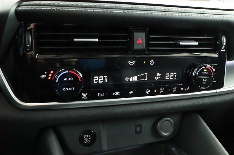 Nissan Qashqai (2025) 1.3 DIG-T MHEV, N-CONNECTA - fotka 14 z 20